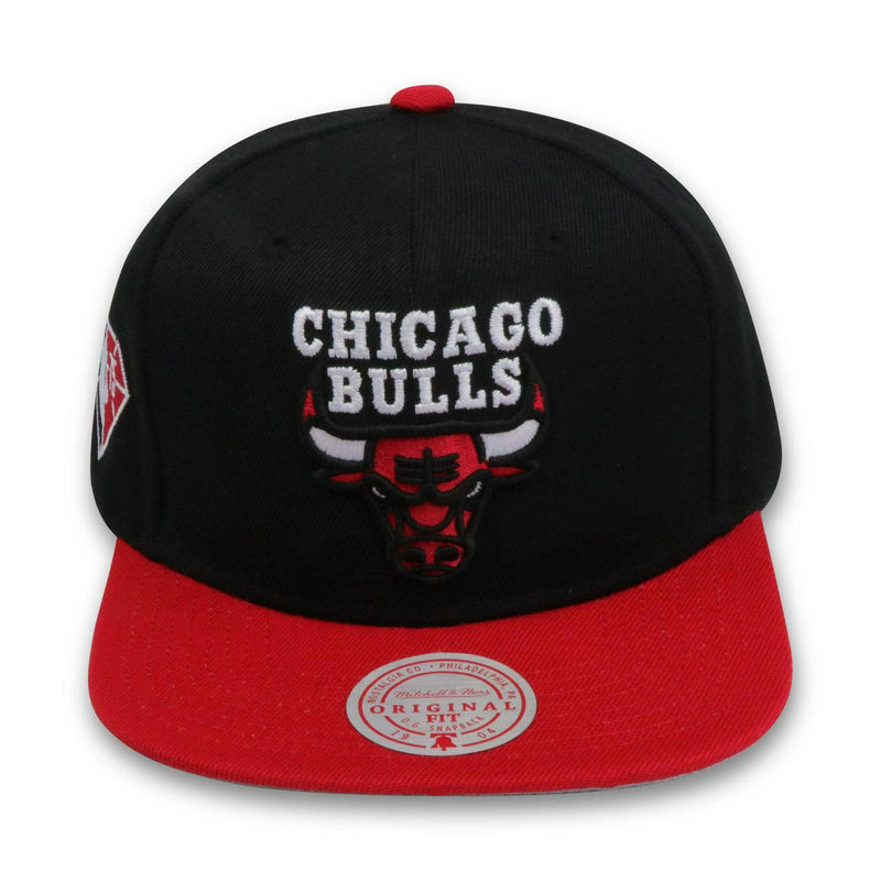 Mitchell And Ness CHICAGO BULLS NBA 75TH ANNI Black Red Gray Patch Snapback Hat