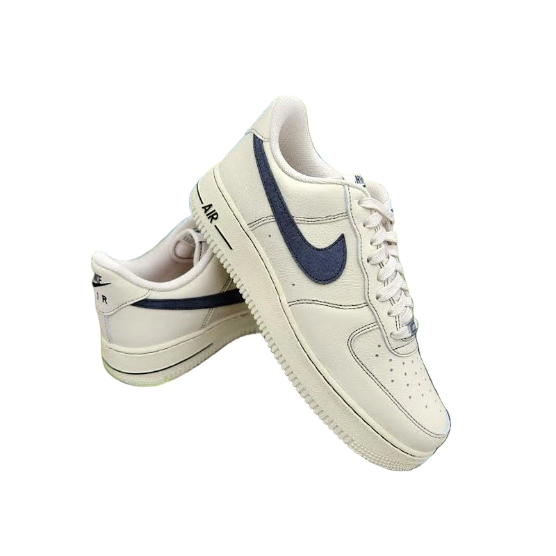 Nike Air Force 1 '07 LV8