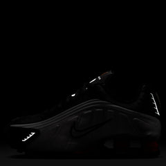 Shox R4 (Big Kid)