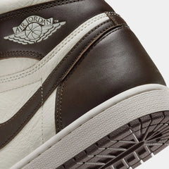 Air Jordan 1 Retro High OG Baroque Brown and Sail Womens Lifestyle Shoes (Baroque Brown/Light Madder Root/Sail)