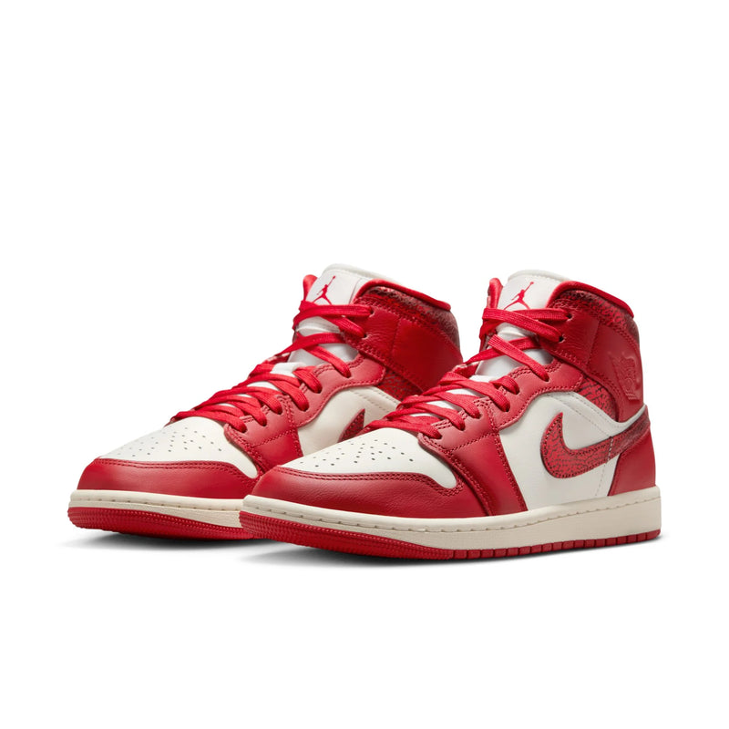 W Air Jordan 1 Mid SE - HJ9337-106