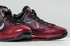 Lebron VII QS "Christmas" - Team Red/Metallic Silver/Black/Hot Red