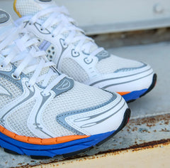 Mens Saucony Progrid Triumph 4 Galaxy (White/Multi)