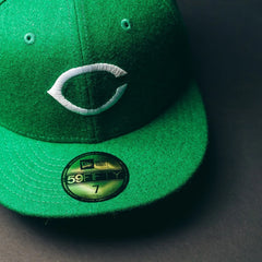 Cincinnati Reds Fitted Cap (St. Patricks Day)