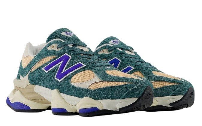 New Balance 9060 (Green/Orange)
