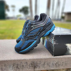 SAUCONY PROGRID OMNI 9 BLACK GLOW