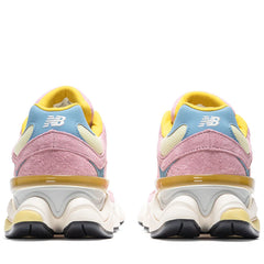 New Balance 9060 - Pink Taffy/Calcium