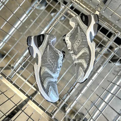 SAUCONY PROGRID TRIUMPH 4 GREY SILVER Sneaker Shoe Trainer