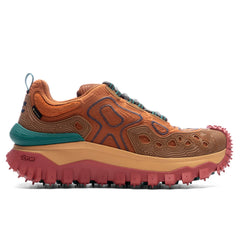 Moncler Genius X Salehe Bembury Trailgrip Grain Sneakers - Orange