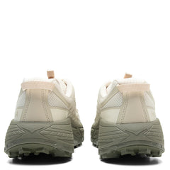 Mafate Three2 - Oat Milk/Eucalyptus