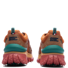 Moncler Genius X Salehe Bembury Trailgrip Grain Sneakers - Orange