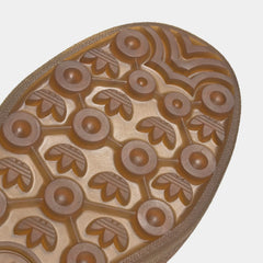 Gazelle Indoor Womens Lifestyle Shoes (Red/Better Scarlet/Cream White)