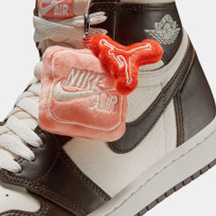 Air Jordan 1 Retro High OG Baroque Brown and Sail Womens Lifestyle Shoes (Baroque Brown/Light Madder Root/Sail)