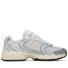 New Balance 530 - Silver Metallic/Linen