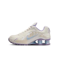 NIKE SHOX R4 GS – SOFT PEARL/CELESTINE BLUE-HYDRANGEAS