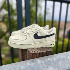 Nike Air Force 1 '07 LV8