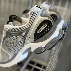 SAUCONY PROGRID TRIUMPH 4 GREY SILVER Sneaker Shoe Trainer