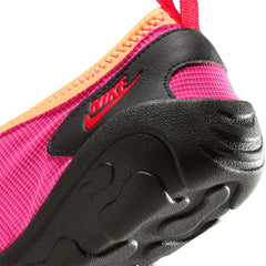WMNS Nike Aura Turf (Vivid Pink/Lt Crimson/Black)
