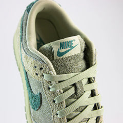 WMNS Nike Dunk Low Olive Aura Bicoastal Oil Green HJ7291-371 Sneaker Shoe Trainer