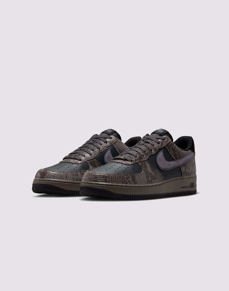 Nike Air Force 1 '07 LV8