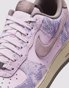 Nike Air Force 1 '07 LV8