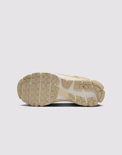 Nike Zoom Vomero 5 "Beach/Sail/Lt Khaki/Pale Ivory"