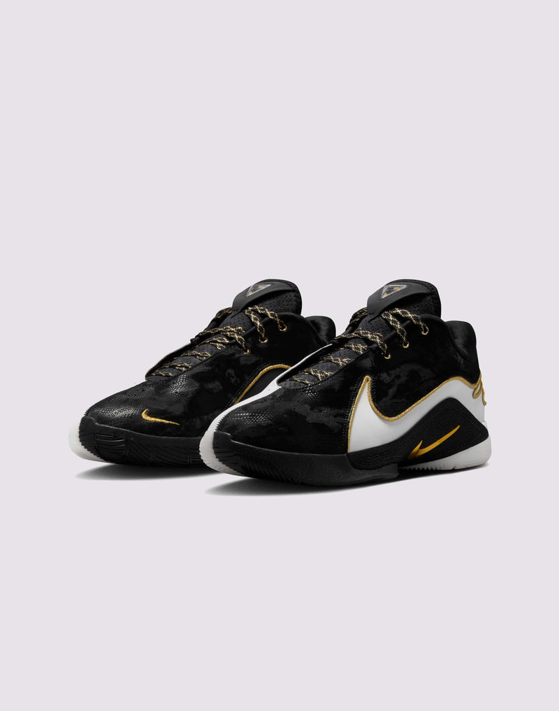 Nike Lebron XXII 