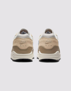Nike Air Max 1 Essential