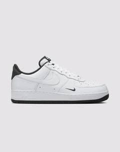 Nike Air Force 1 '07 LV8