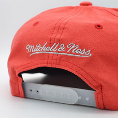 Mitchell And Ness Chicago Bulls Reflective Gray Black White Peach Patch Snapback