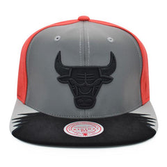Mitchell And Ness Chicago Bulls Reflective Gray Black White Peach Patch Snapback