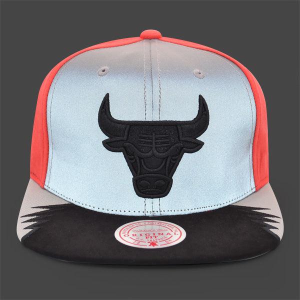 Mitchell And Ness Chicago Bulls Reflective Gray Black White Peach Patch Snapback