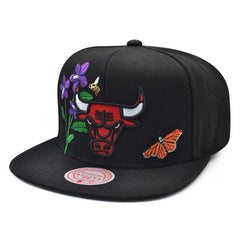 Mitchell And Ness Chicago Bulls FLOWER TIME Black Red Gray Patch Snapback Hat
