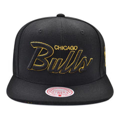 Mitchell And Ness Chicago Bulls BHM Script Black Metallic Gold Patch Snapback