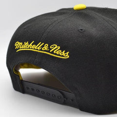 Mitchell And Ness Chicago Bulls LIGHTNING HOOK Black Cyber Yellow Patch Snapback