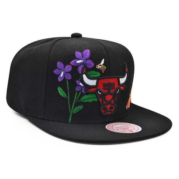Mitchell And Ness Chicago Bulls FLOWER TIME Black Red Gray Patch Snapback Hat