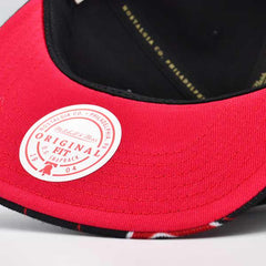 Mitchell And Ness Chicago Bulls SWINGMAN POP Black Red White Patch Snapback Hat