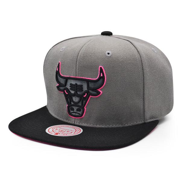 Mitchell And Ness Chicago Bulls NEON LIGHTS Gray Black Pink Patch Snapback Hat