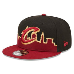 New Era Cleveland Cavaliers NBA '22 Maroon Black Gold 9Fifty 950 Patch Snapback