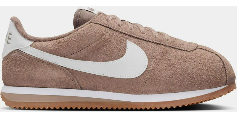 Wmns Nike Cortez Vintage Suede Beige Red Brown Curry Gum FJ2530-200 Sneaker