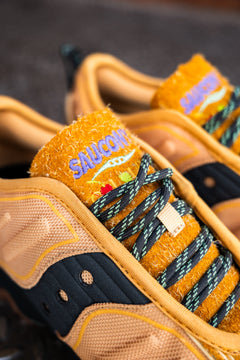 Colour plus X Saucony "Matrix" M (Harvest Wheat)