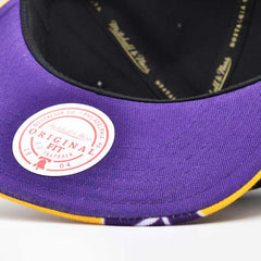 Mitchell And Ness LA Lakers SWINGMAN POP Black Yellow Purple Patch Snapback Hat