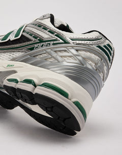 New Balance 1906R