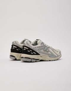 New Balance 1906R