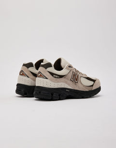 New Balance 2002R