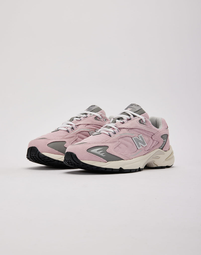 New Balance 725V1