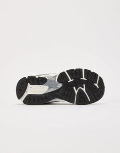New Balance 2002R Grade-School
