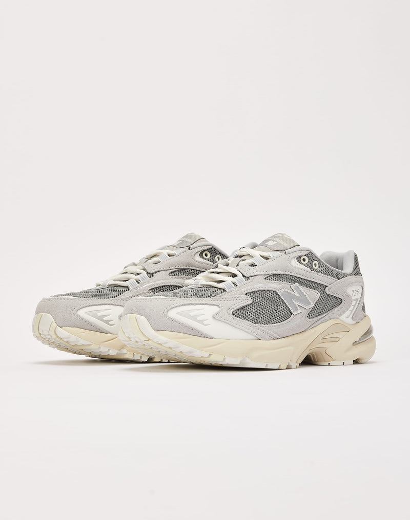 New Balance 725V1