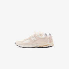 New Balance 2002R - Calm Taupe / Angora / Silver Metalic