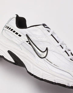 Nike Initiator